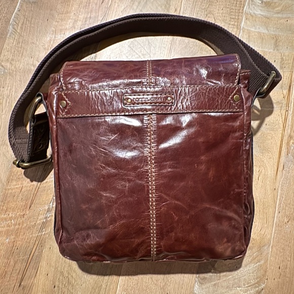 Fossil Leather Messenger Bag - Picture 2 of 16